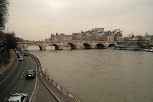 Paris-20110201-0913